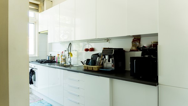 Medium property photo - Lunterenstraat 13, 2573 PA Den Haag
